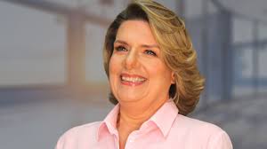 Enfrentar adversidades faz parte do jogo empresarial, afirma Cristina  Kawall