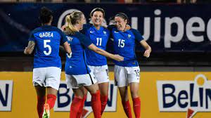 Moi ça fait 4 ans la sélectionneuse de l'équipe de france féminine, corinne diacre, fera connaître le 1er juin le groupe de joueuses retenues pour défier l'allemagne en. L Equipe De France Feminine De Foot De Retour Au Stade De L Epopee Pour Un Match Amical