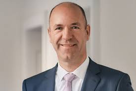 Zürcher Kantonalbank Österreich holt Private Banker von Bank Gutmann