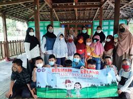 AJARI ANAK MENGENAL TUBUH DENGAN FUN CARDS | Universitas Negeri Yogyakarta