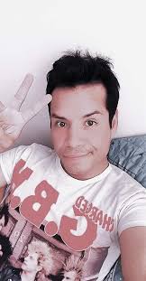 ESTAFADOR! OJO, con este tipo llamado Ricardo Ramos Briceño rut  15.667.251-3 ofrece un departamento en arriendo que no es suyo.