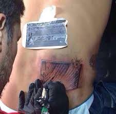 Candidato #sebastiánsichel diga la verdad 🌚… sus tatuajes… 👀 Tatuaje De Pinilla Jugador Remecio Las Redes Con Tatoo Del Golpe En El Palo Con Brasil Guioteca