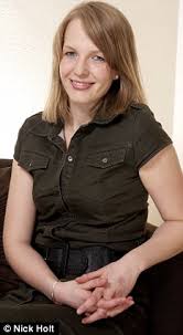 Personal history of colorectal cancer: Bowel Cancer Doctors Told Vicky She Had Ibs In Fact It Was A Tumour The Size Of An Orange Daily Mail Online