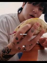 Jungkook en momentos divertidos: risas aseguradas