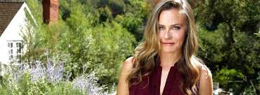 Her salary from the film excess baggage is $5,000,000 and batman & robin of 1997 is $1,500,000. Alicia Silverstone Biography Age Movie New Net Worth 2021