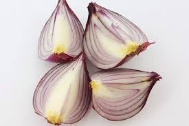 Bawang merah terbukti membawa banyak kebaikan bagi tubuh, mulai dari menyehatkan jantung, menurunkan berat badan, hingga mencegah kanker. 5 Khasiat Bawang Merah Gak Sebatas Bumbu Dapur Aja