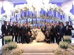 Mawar rashid selamat melahirkan anak kedua, diberi nama raden seri rosabella cinta. Terlajak Romantik Foto Foto Majlis Resepsi Perkahwinan Raf Yaakob Dan Mawar Rashid Iluminasi