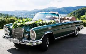 Mieten sie einen oldtimer als hochzeitsauto oder zu jedem anderen festlichen anlass inklusive professionellem chauffeurservice. Oldtimervermietung Saarbrucken Hochzeitsauto Mieten