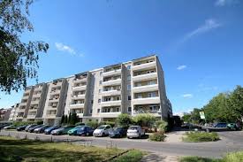 Hier finden sie wohnungen zum mieten vieler immobilienportale und durch die einfache & schnelle wohnungssuche mit intuitiven filtermöglichkeiten ist das ziel traumwohnung zum greifen nah. 2 Zimmer Wohnung Zu Vermieten Herkulesstrasse 16 16321 Bernau Bernau Bei Berlin Mapio Net