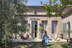 Maison Esprit Provence Xviiie Sara Giunta Jean Luc Charrier Maison Toscane Maison De Vacances La Maison Du Bonheur