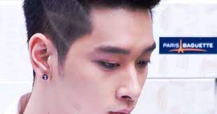 Korean Hairstyles Yeah Update Again This About Chansung Hwang Chansung Is A Vocalist And Rapper Asian Men Short Hairstyle Korean Hairstyle Asian Hair