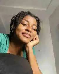 I grew up thinking these 2 women were the same person 😅😅🍋🍋