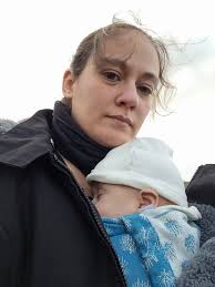 Hi, do you have any of the toddler carrier slings like the Senara that I  could try out please?