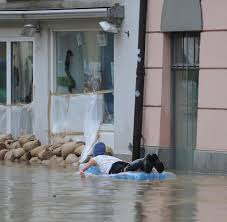 Das kabinett will am dienstag hilfen beschließen. Hochwasser Drama Katastrophenalarm In Passau Bilder Fotos Welt