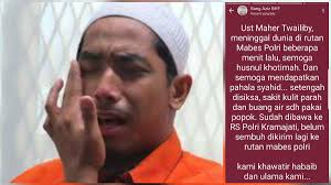 Diduga sang ustadzah berjuang keras melawan penyakit yang dialaminya sebelum akhirnya meninggal dunia. 26lfro X8rp7km
