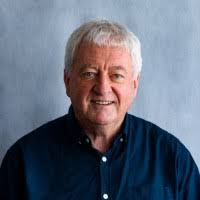 70+ perfiles de «Rowe»