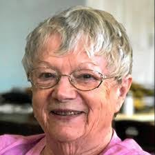 Elizabeth Markel's Instagram, Twitter & Facebook