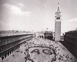 Pigeons and Coca Cola ‹ Venice Luxury
