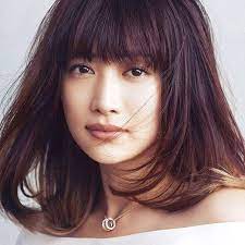 人気モデル ヨンアになりたい モデル ヨンアに学ぶ幸せの秘訣とは femit magazine オトナ女子に贈る美容情報 髪の長さ モデル 髪型