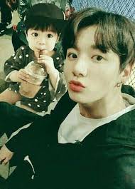 My Strange Husband Jeon Jungkook Di 2020 Gambar Tokoh Fotografi Anak Foto Keluarga