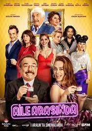 Aile arasında film fragman aile arasında filmi oyuncuları aile arasında izle aile arasında kadro aile arasında konusu aile arasında oyuncular aile arasında sinema aile arasında sinemalar. Aile Arasinda Vikipedi