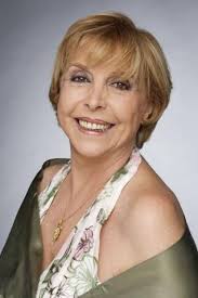 En una ocasión, leí una entrevista que le hacían a la gran actriz madrileña  María Luisa Merlo, y decía que ella tenía los mejores amigos que se pueden  tener. El periodista se