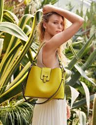 10 Astuces Mode Pour Paraitre Plus Mince Paraitre Plus Mince Sac De Taille Sac