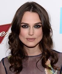 Kira knightley keira knightley hair keira christina knightley elizabeth swann capital radio seras victoria jennifer connelly jennifer beals bend it like beckham. Keira Knightley Hairstyles Hair Cuts And Colors