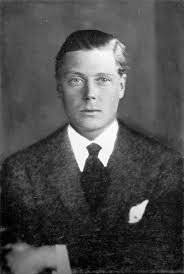 La duquesa de windsor pasó sus últimos días en su casa de parís, donde murió rodeada de enfermeras y un médico el 24 de abril de 1986. Eduardo Viii Do Reino Unido Wikipedia A Enciclopedia Livre