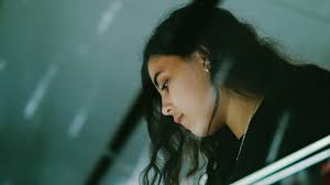 Farida ____ My name is Farida Amer. I'm a senior high school student. I'm  Egyptian, and my family moved to Doha back when I was one year old, I'm 16  now, been