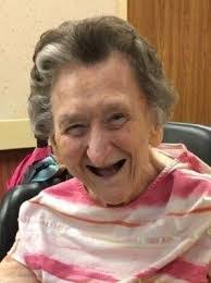 Leslie Burchett's Instagram, Twitter & Facebook