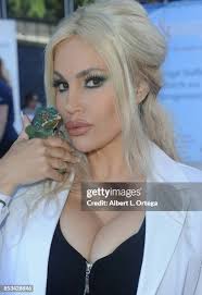 59 Photos & High Res Pictures