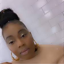 Yea…keep AI photos away from me. Some of her braids don't even have a start  or a dang finish.