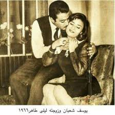 الفنان يوسف شعبان متزوج حاليا من إيمان وهي سيدة كويتية وأنجب منها ابنته زينب وابنه مراد المقيمين حاليا بدولة الكويت. Ace Eamwm2om5m