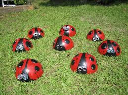 Bowling Ball Ladybugs Way Cute Yard Displays Pinterest Bowling Ball Yard Art Bowling Ball Art Bowling Ball Ladybug