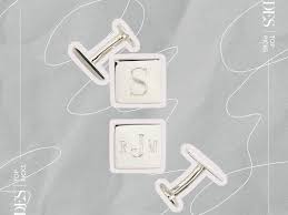 When a couple reaches their 10th year wedding anniversary, it is seen as the first major milestone, and the couple can now see that they can have obstacles thrown at. The 28 Best First Anniversary Gift Ideas For 2021