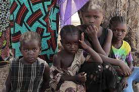 Shekau then began to stage increasingly daring kidnapping and killing raids on schools, police stations, federal institutions, churches and mosques thought by boko haram to be violating their interpretation. Colgyfr Lzrybm