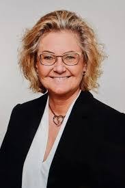 Nicole Wendt's Instagram, Twitter & Facebook