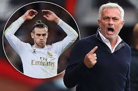 Footballer for @spursofficial and @fawales twitter: Three Ways Tottenham Could Line Up With The Signing Of Gareth Bale Aktuelle Boulevard Nachrichten Und Fotogalerien Zu Stars Sternchen