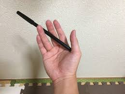 ペン回しのやり方とコツ 初心者向け練習法と失敗しない為の基礎講座 ペン回し ペン 初心者