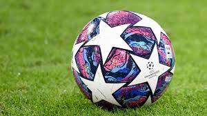 Vomiting furballs (formally known as trichobezoar) is fairly common in cats and can be caused by a variety of conditions. Gehalter Im Fussball Mit Dem Preisschild Auf Der Stirn Zdfheute