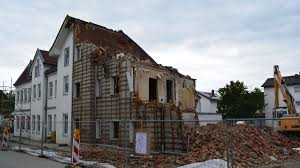 Paleis huis ten bosch, pronounced paːˈlɛis ˌɦœys tɛm ˈbɔs; Neubau Von Fos Bos In Muhldorf Hat Begonnen Region Muhldorf