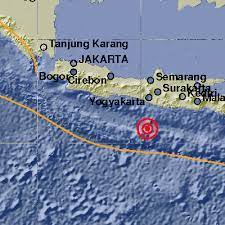 Warga bondowoso temukan harta karun dalam kubur bilik dikira sarang ular ternyata berisi emas. Berita Gempa Jogja Terbaru Berita Gempa Jogja Terkini Hari Ini Info Gempa Jogja Solopos Com