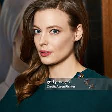 Gillian Jacobs's Instagram, Twitter & Facebook