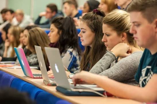 As a student at The City of Liverpool College, you'll become a member of  Liverpool's biggest college student union community! As well as enrichment  activities throughout the year, students can utilise the