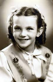 Judy Speer's Instagram, Twitter & Facebook