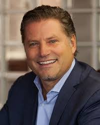 Eric Rossman's Instagram, Twitter & Facebook