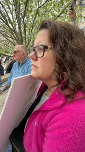 This is from a protest in March Saidno sala patriot, ever. Fire ال the  Braligarchy) HANDS OFF! DUE PROCESS