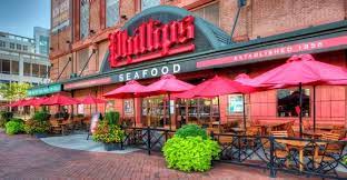 Phillips Seafood Restaurant In Baltimore Md Baltimore Restaurants Maryland Seafood Crab Cakes