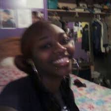 Deundra Lovingood's Instagram, Twitter & Facebook